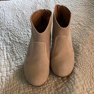 Anthropolgie grey linens booties